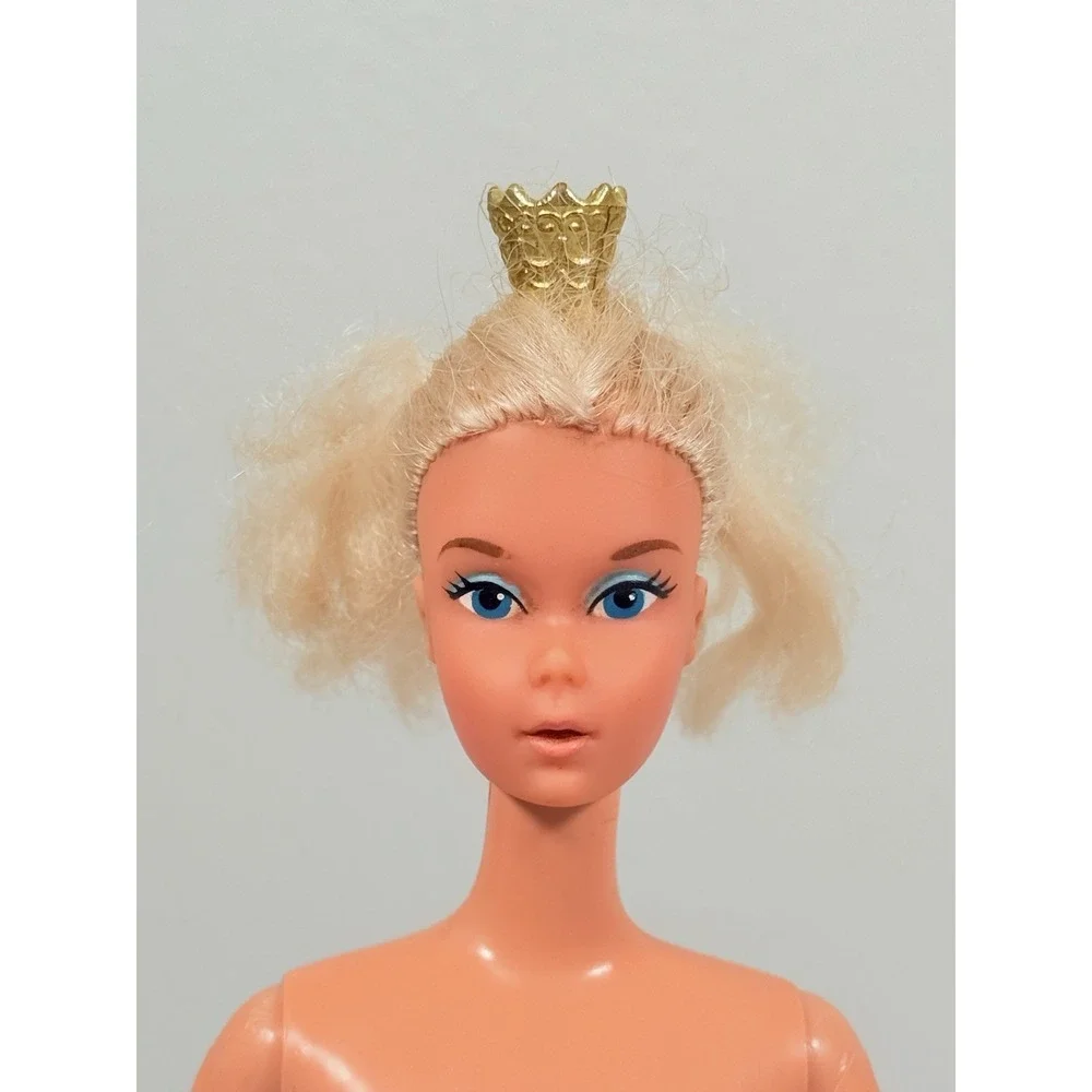 Vintage 1975 Ballerina Barbie Doll #9093 NUDE with bendable legs READ